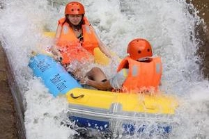 Đến khu trượt thác Hòa Phú Thành thử thách lòng can đảm của bạn