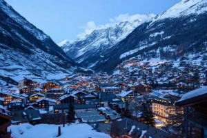 Đến Zermatt ngắm ngôi làng bình yên chìm trong tuyết