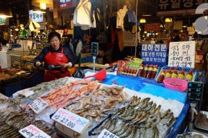Đi Seoul mà mê hải sản, nhất định phải đến chợ Norangjin