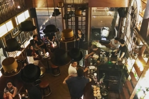 Địa chỉ cuối tuần: 4 quán bar nhẹ nhàng hợp với phái nữ ở Hà Nội