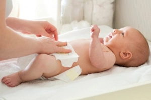 Dinh dưỡng cho trẻ bị đi ngoài phân sống