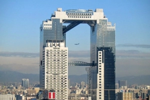 Độc đáo tòa nhà chọc trời Umeda Sky Building ở Nhật Bản