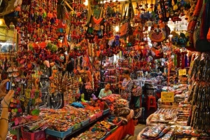 Du lịch Bangkok ‘lạc lối’ ở chợ cuối tuần Chatuchak