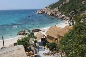 Du lịch đảo Bình Ba “check-in” khu nhà gỗ view biển cực đẹp
