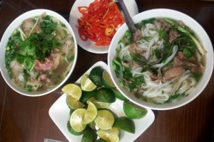 Du lịch Hà Nội thử những món ngon nổi tiếng phố Lý Quốc Sư