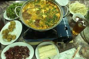 Du lịch Hải Phòng thưởng thức lẩu cua đồng