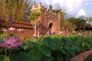 Du lịch Phan Thiết chiêm ngưỡng trường Đại học đẹp như resort cao cấp