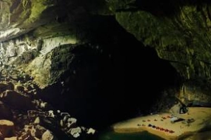 Du lịch Quảng Bình khám phá Hang Én vào cuối tuần