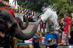 Du lịch Thái Lan khám phá lễ hội té nước SongKran