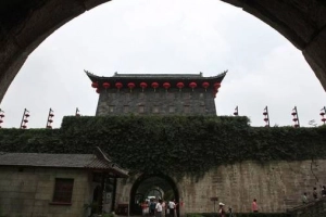 Du lịch Trung Quốc tham quan Vạn Lý Trường Thành thứ 2
