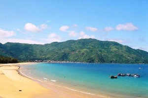 Du lịch Việt Nam khám phá những bãi biển hoang sơ