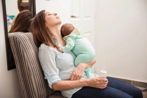 Gel bôi trĩ cho mẹ sau sinh có ảnh hưởng đến sữa mẹ?