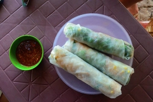 Hàng chả cá cuốn bánh tráng duy nhất trên đảo Cù Lao Xanh
