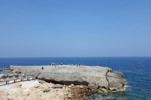 Hang Rái - nơi núi, biển giao hòa