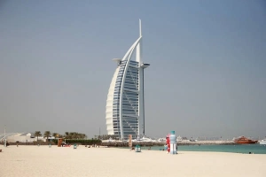 Hành trình khám phá Dubai tráng lệ của 9X Việt
