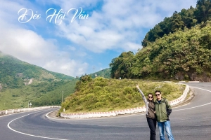 Hành trình xuyên Việt ghi dấu thanh xuân của cặp vợ chồng 9X Sài thành
