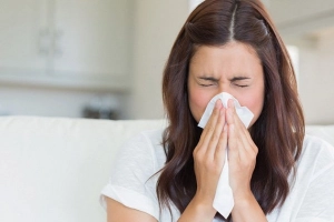 Ho thường xuyên kèm ngứa họng điều trị thế nào?