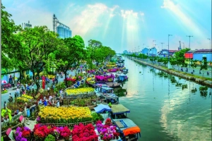 Hội hoa xuân trên bến dưới thuyền Tết Nhâm Dần năm 2022