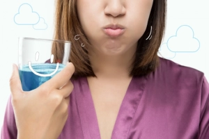 Hướng dẫn cách sử dụng nước súc miệng đúng cách