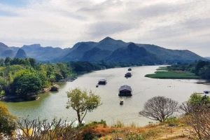 Kanchanaburi thơ mộng bên dòng sông Kwai