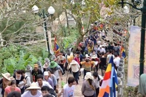 Khai hội Yên Tử