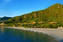 Khám phá 9 điểm đến ấn tượng trong bán đảo Hòn Hèo