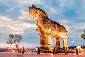 Khám phá thành Troy