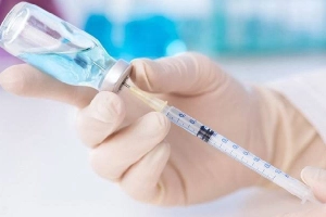 Khó thở, đau bụng sau tiêm thuốc kháng sinh là bệnh gì?