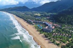 Khu resort tựa núi giáp biển - nơi diễn ra show Đỗ Mạnh Cường