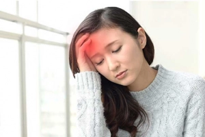 Kỹ thuật chẩn đoán hình ảnh nào tìm nguyên đau nửa đầu bên phải?