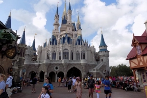 Lạc vào Disneyland ở Florida: thiên đường có thật