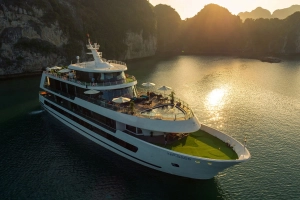 Lênh đênh 2N1Đ siêu sang chảnh cùng du thuyền Stellar Of The Seas Lan Hạ