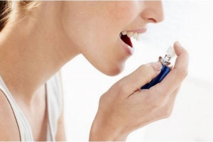 Lưu ý khi dùng nước xịt họng sát khuẩn phòng COVID