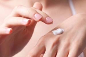Lưu ý khi dùng thuốc trị mụn cóc sinh dục