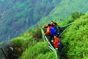 Mạo hiểm đi phượt giữa thời tiết xấu