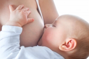 Massage đúng cách giúp chữa tắc tia sữa hiệu quả