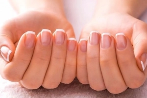Móng tay bị nấm khi mang thai 5 tuần có sao không?
