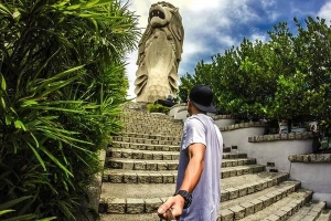 Một mình lạc lối ở Singapore