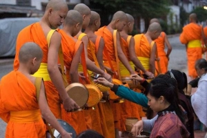 Một ngày bình yên ở cố đô Luang Prabang