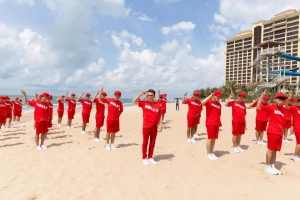 Mr. Đàm khuấy đảo The Grand Hồ Tràm Strip Vũng Tàu cùng dàn sao hạng A