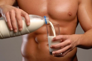 Nam giới uống sữa đậu nành có tốt không?