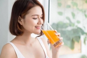 Nên uống nước cam lúc nào tốt nhất? Có nên uống trước khi đi ngủ?