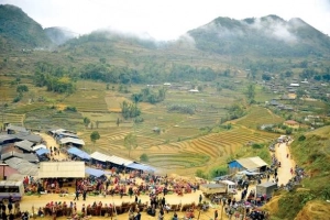 Nẻo vui trên miền cao nguyên trắng