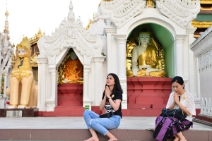 Ngày xuân hành hương về cõi Phật