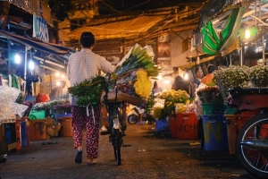 Ngôi chợ hơn 30 năm &#8216;không ngủ&#8217; ở Sài Gòn