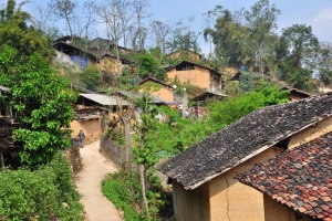 Ngôi làng trăm tuổi bị lãng quên ở Đồng Văn