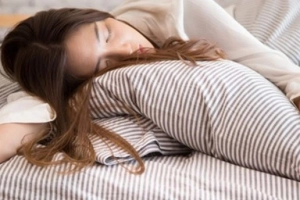 Ngủ ngày nhiều là triệu chứng của bệnh gì?