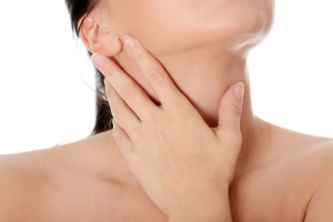 Người bệnh bướu cổ có uống Collagen có thành phần soybeans không?