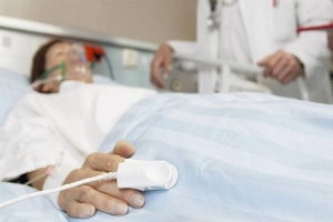 Người bệnh hôn mê sau khi bị đánh vào đầu kèm mặt phù nề, nôn là sao?