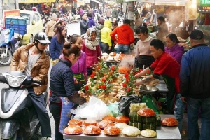 Người Hà Nội sắm tết ở &#8216;chợ nhà giàu&#8217;